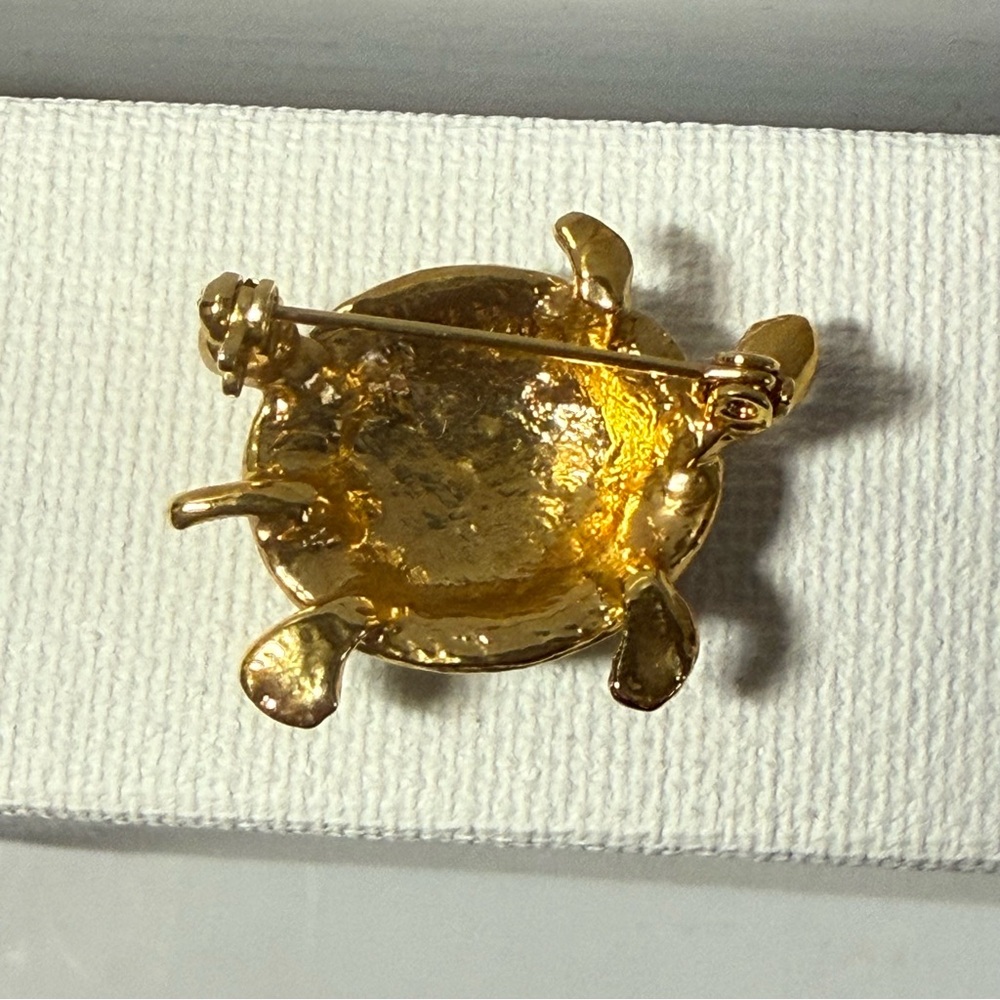 Vintage Gold Tone Enamel & Rhinestone Turtle Brooch Pin - Picture 8 of 11